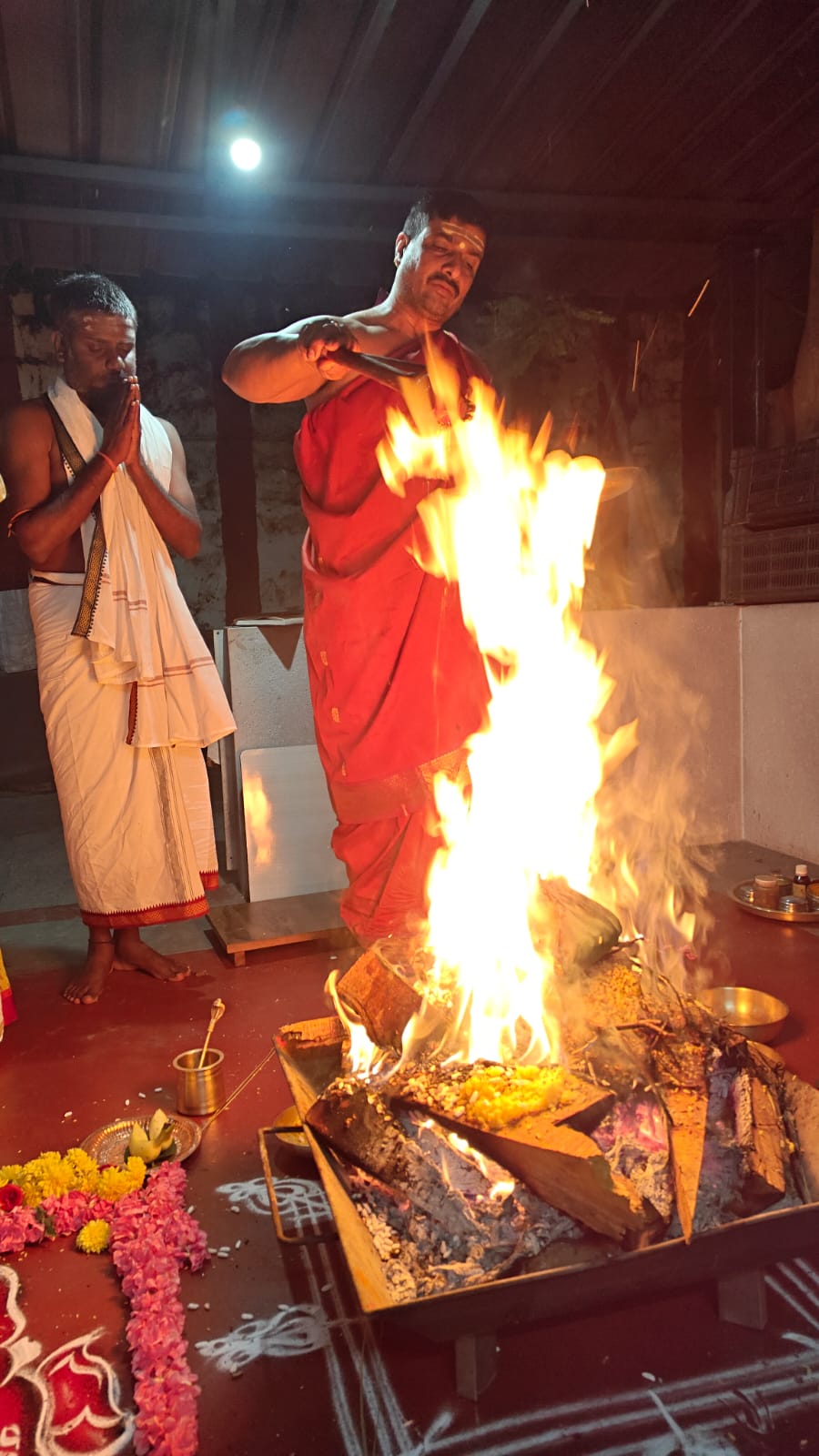 Guruji performing homa